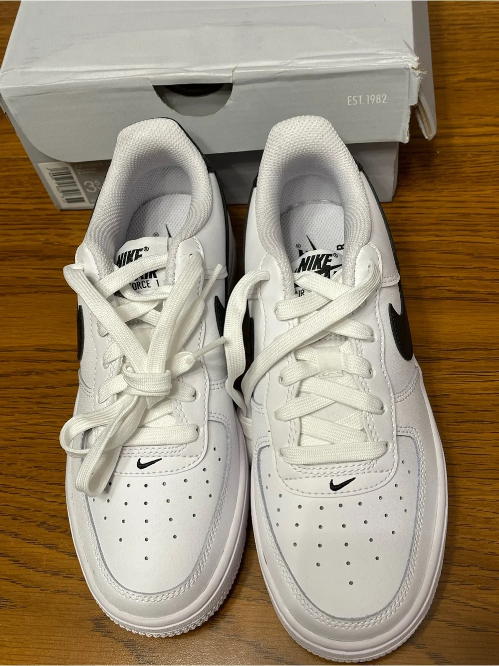 Nike Air Force 1